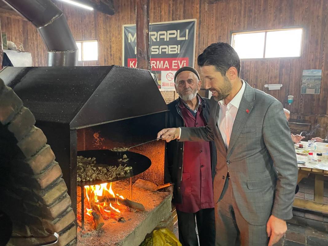 400 yıllık lezzet sırrı! Dualı etler sadece cuma günü pişiyor 9